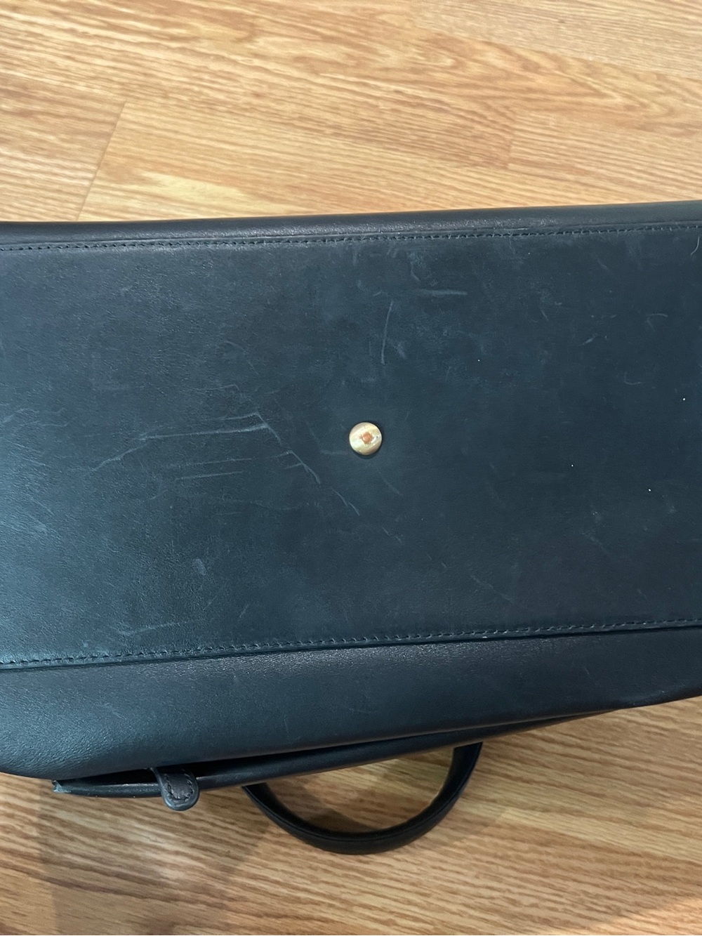 Emma Traveler 39 Classic Black Leather Top-Handle Travel Bag - Picture 9 of 15